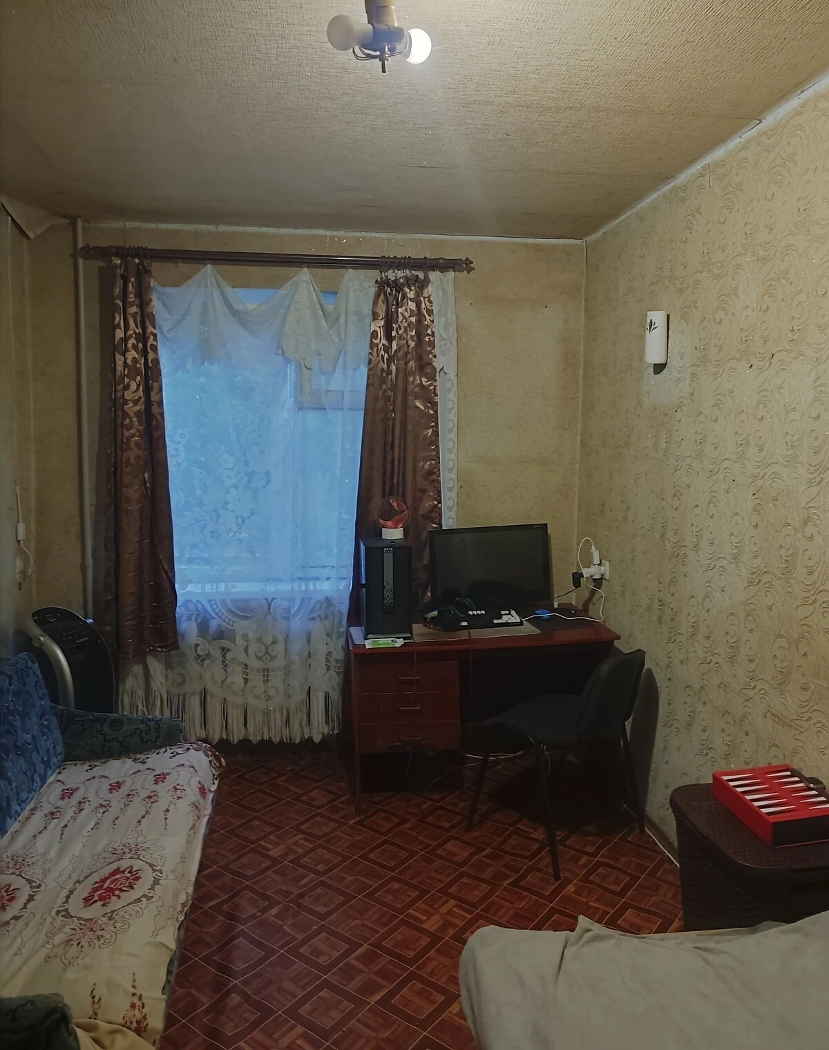 3-комнатная квартира, Титова: хрущевка, возможна переуступка, фото 4