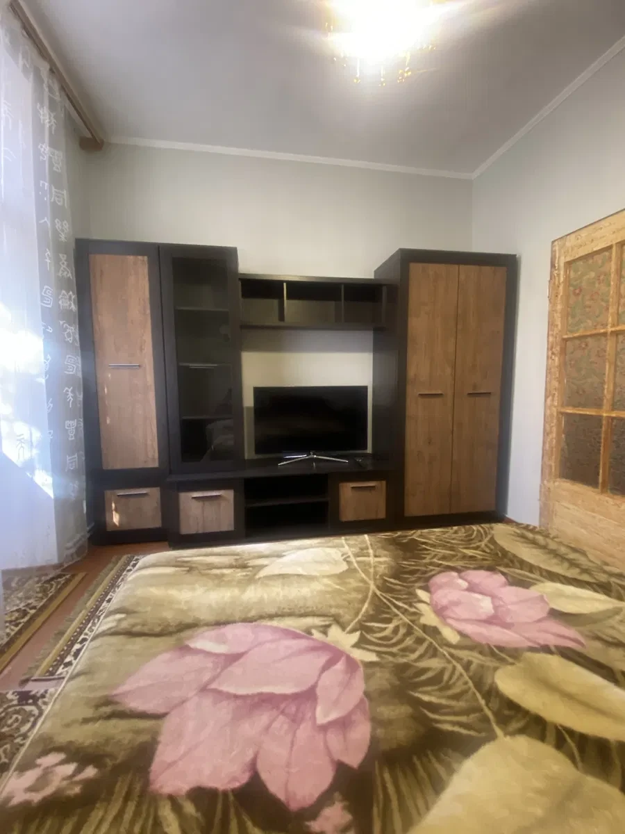 2-кімнатна квартира, центр: АГВ, для сімейної пари