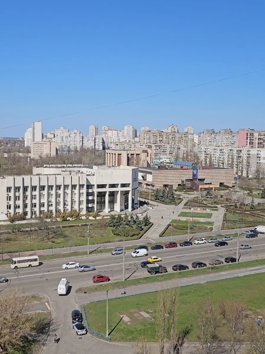 3-кімнатна квартира, Деснянський: дві лоджії, єОселя - фото 1