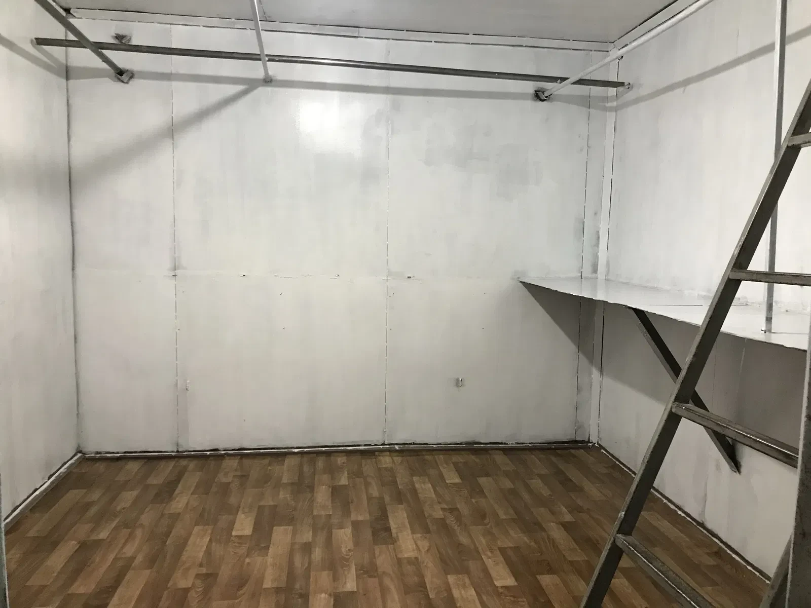 Контейнер на Калинівському ринку: склад або торгівля, 2 поверхи - фото 1