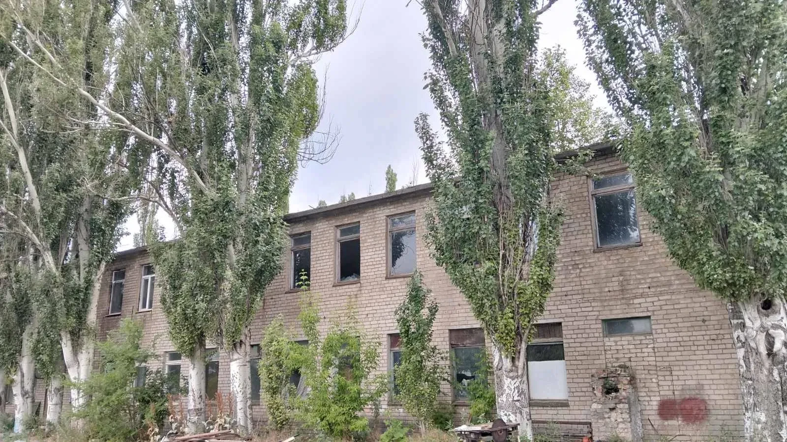 База, Покров: бокси 860 м², обладнання для обробки каменю - фото 3
