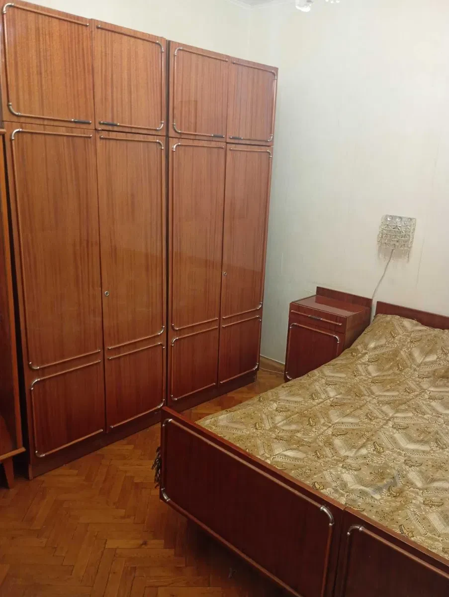 2-комнатная квартира, Печерский: раздельные комнаты, лоджия на всю квартиру, фото 5