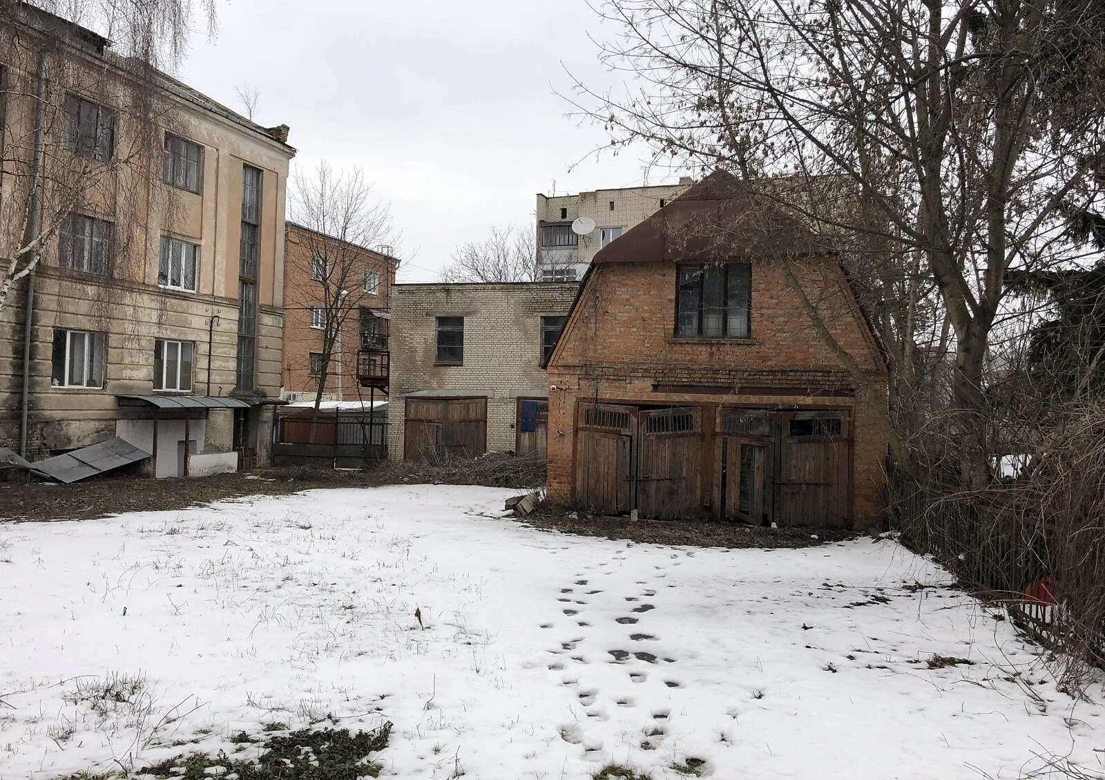 Приміщення, Центр: 12 приміщень, окрема будівля, можлива переуступка - фото 4