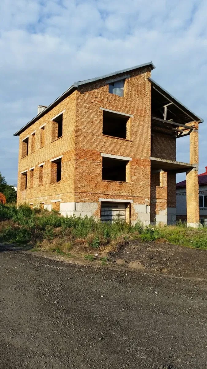 Будинок, Зборів: сирий, 15 соток, підвали під усім будинком - фото 1