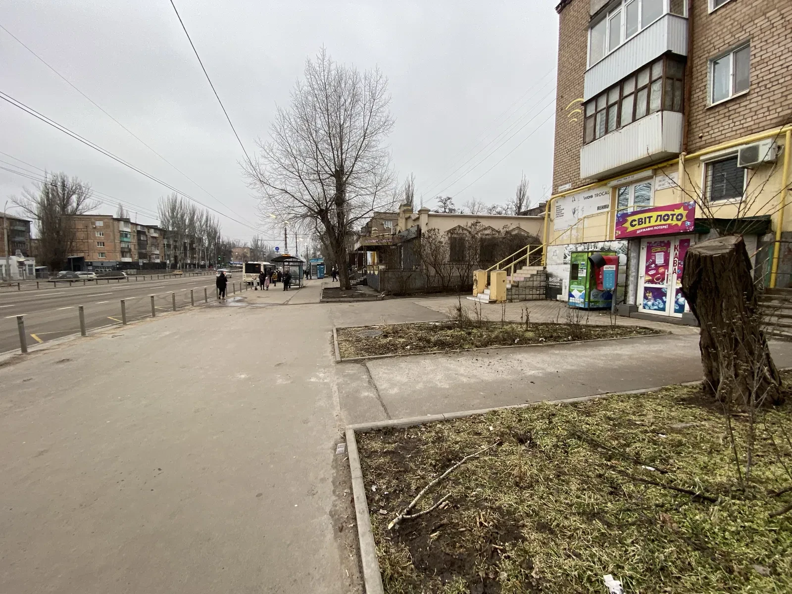 Приміщення, Покровський: перша лінія, зупинка 173 квартал, фото 1