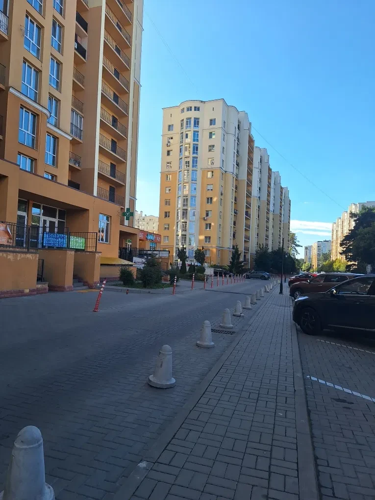 3-кімнатна квартира у ЖК Чайки: генератор, метро Житомирська - фото 2