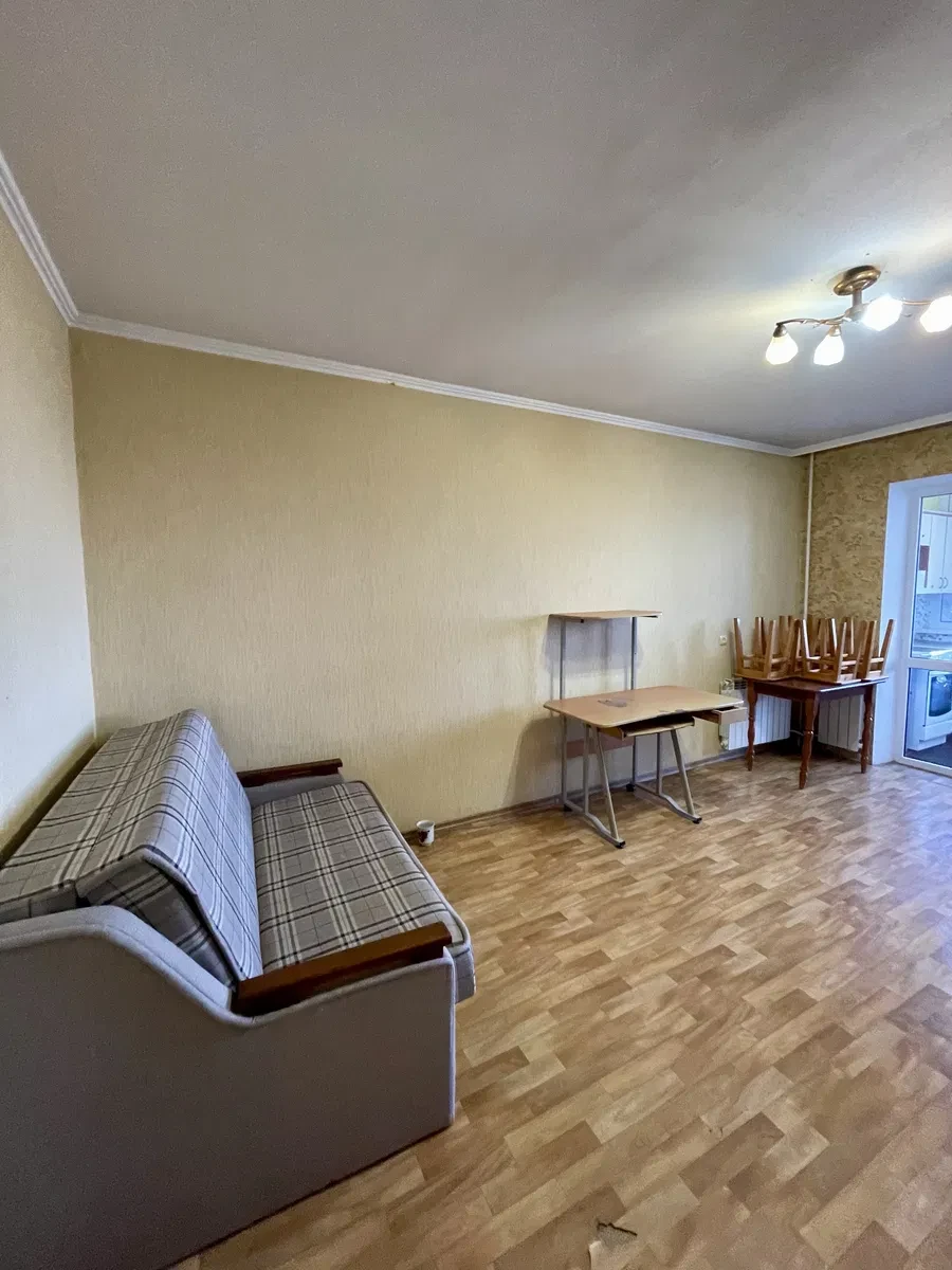 1-кімнатна квартира, Деснянський: кухня-вітальня, ліфти працюють без світла - фото 5