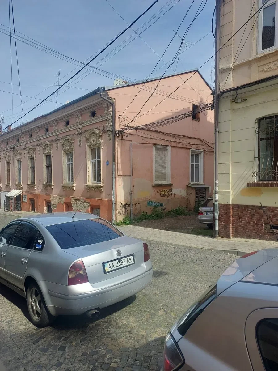 Приміщення в центрі Чернівців: під бізнес або житло, фото 5