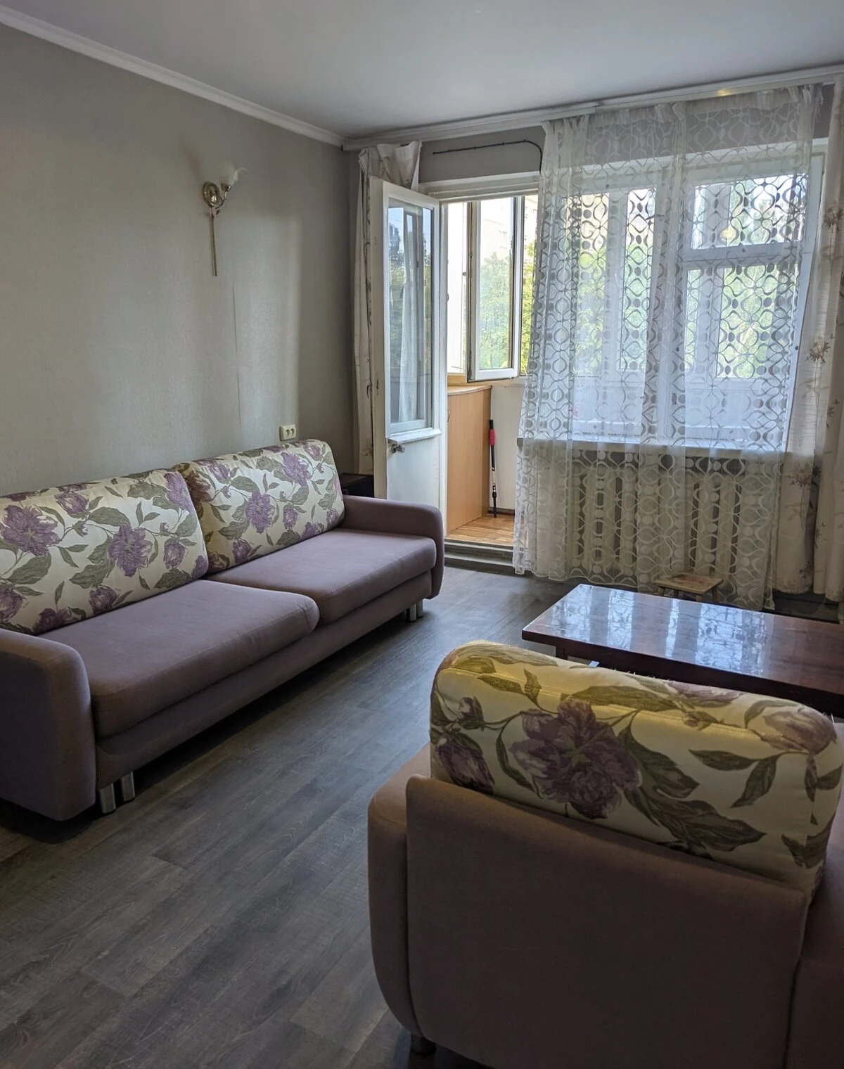 2-комнатная квартира, Черемушки: кирпичные стены, фото 3