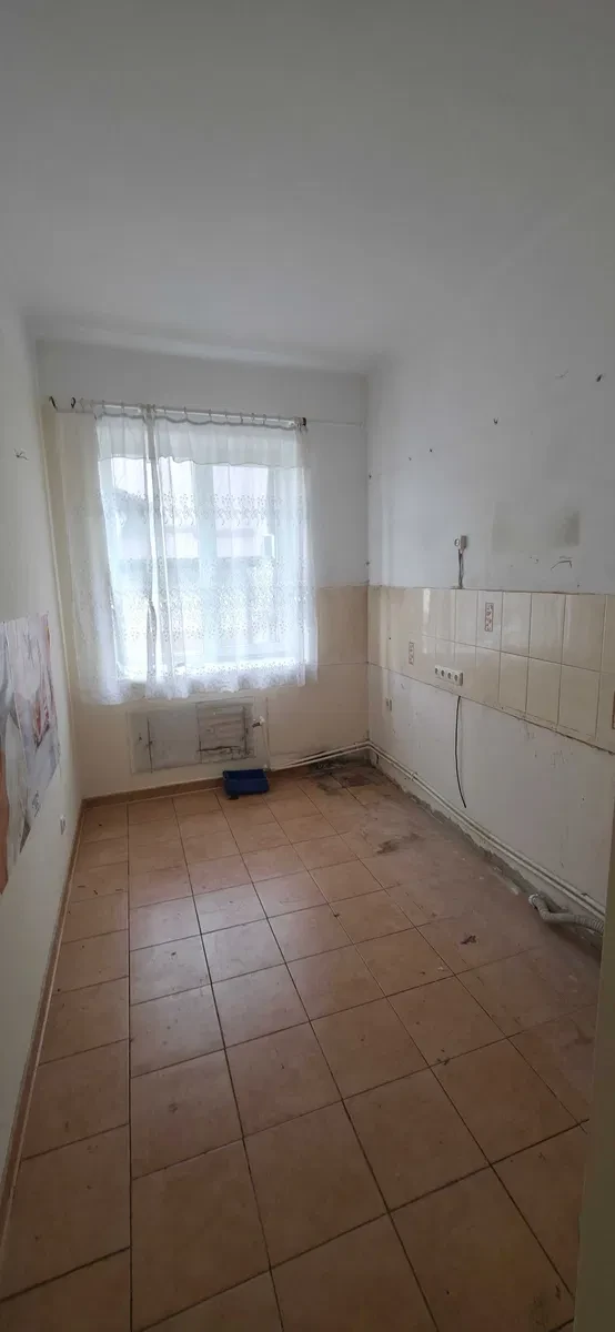 1-кімнатна квартира, Луцьк: автономне опалення, фото 5