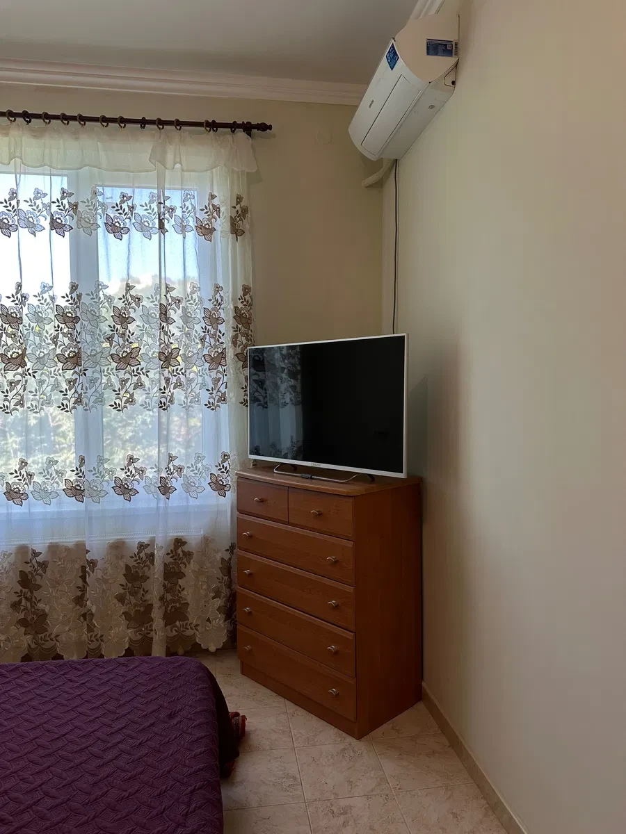 1-кімнатна квартира у ЖК Испанский: окрема спальня, кухня 20 м² - фото 2