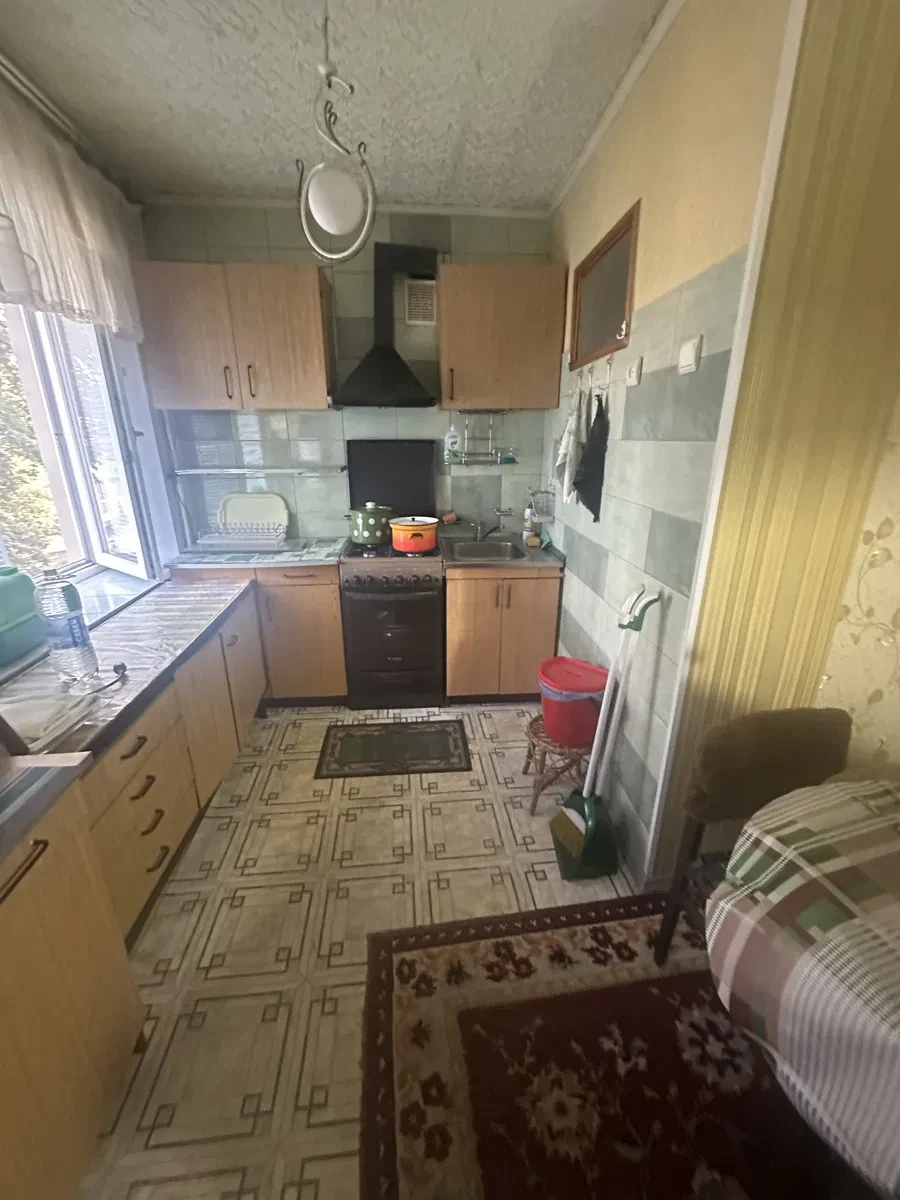 3-кімнатна квартира, Лозова: косметичний ремонт, цегляний будинок - фото 2