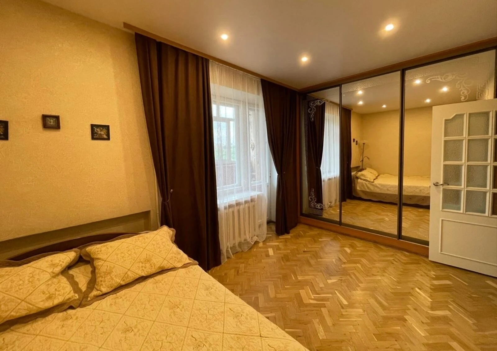 3-кімнатна квартира, Печерськ: власна тераса, 5 спальних місць - фото 5