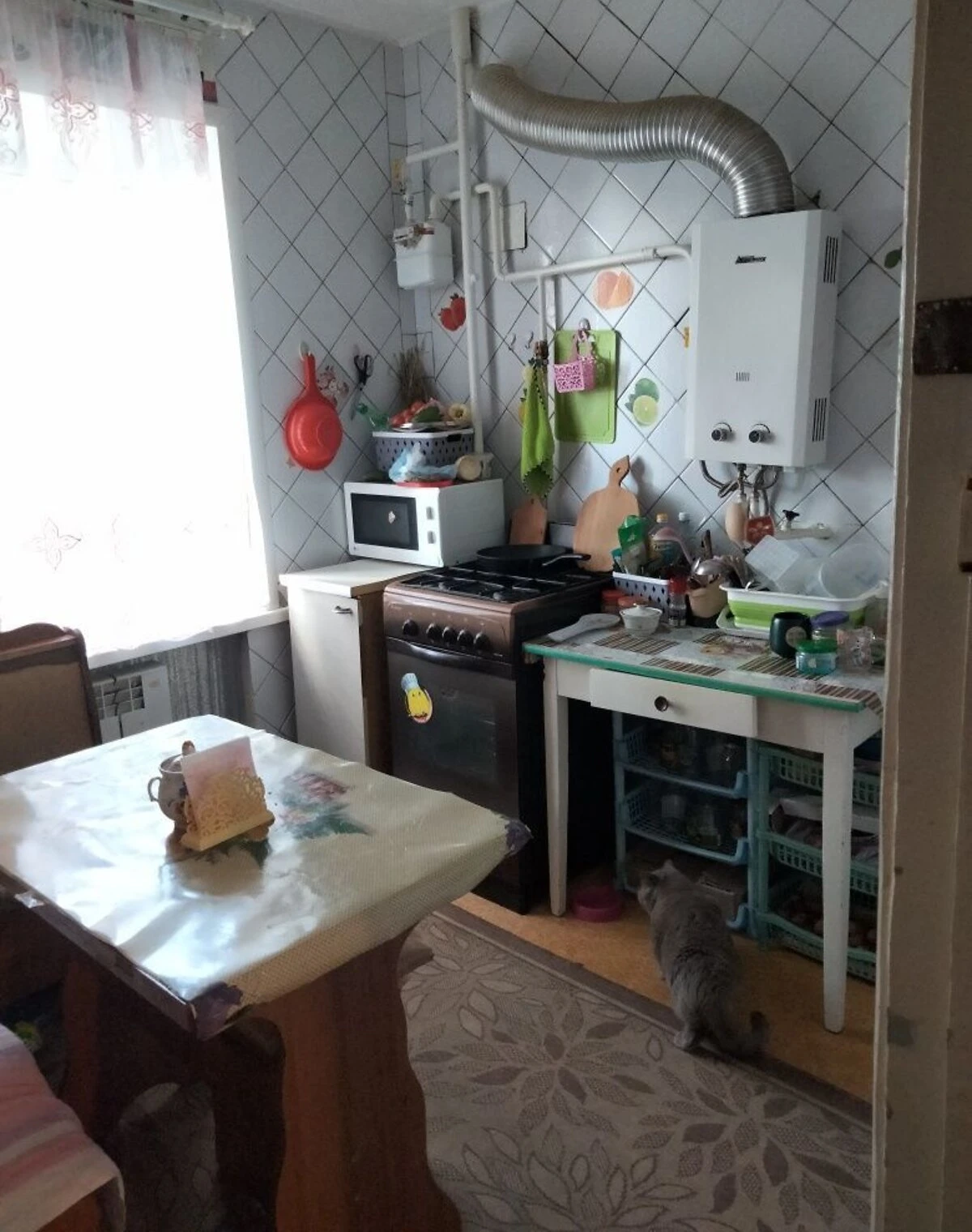 2-кімнатна квартира, Марганець: косметичний ремонт, цегляні стіни, фото 5