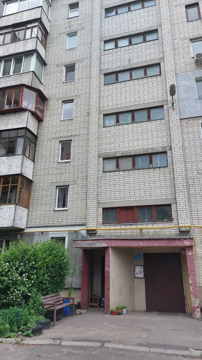 2-кімнатна квартира, Черкаси: автономне газове опалення, вид на Дніпро, фото 5