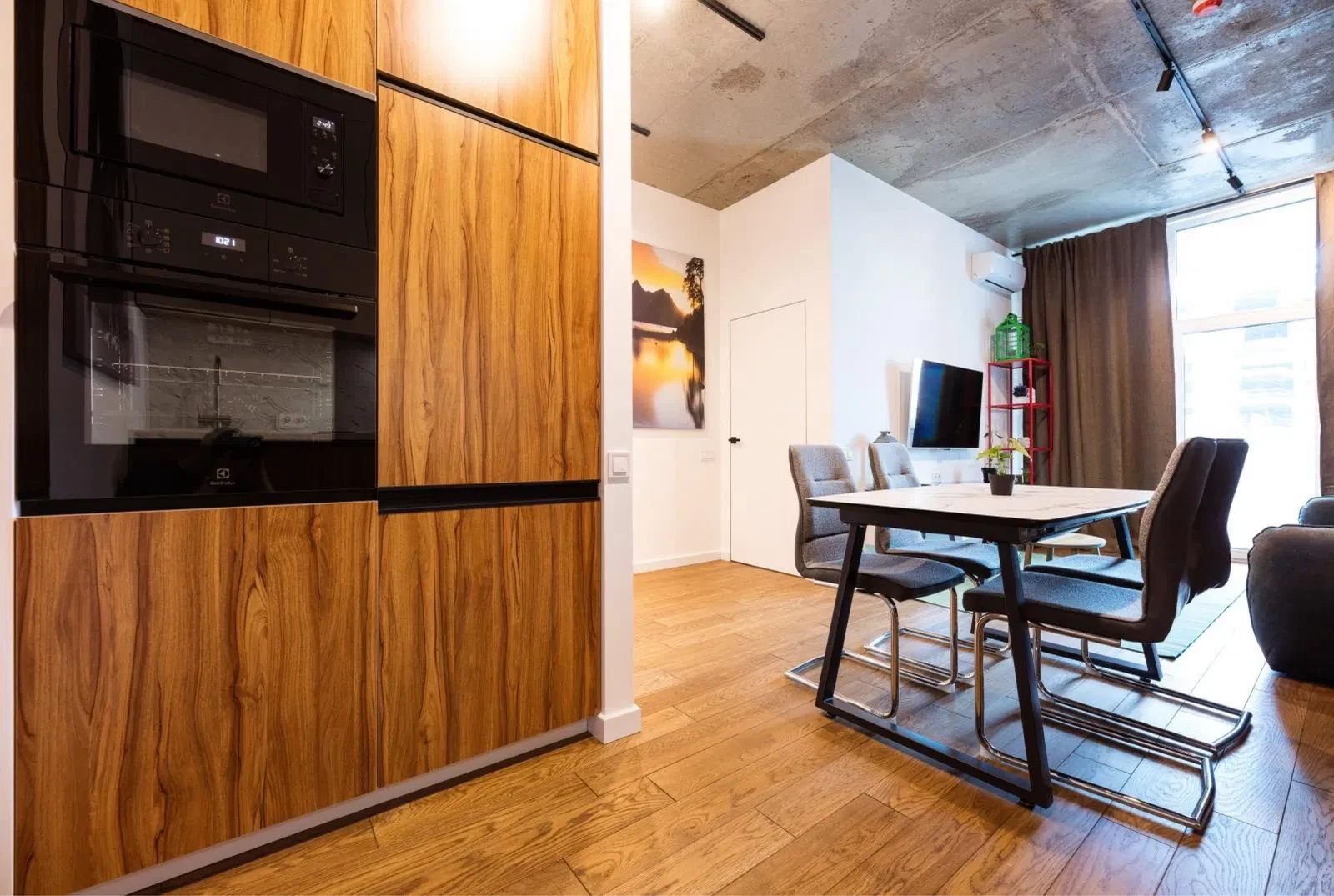 1-кімнатна квартира у ЖК Manhattan city: генератор, авторський ремонт, фото 5