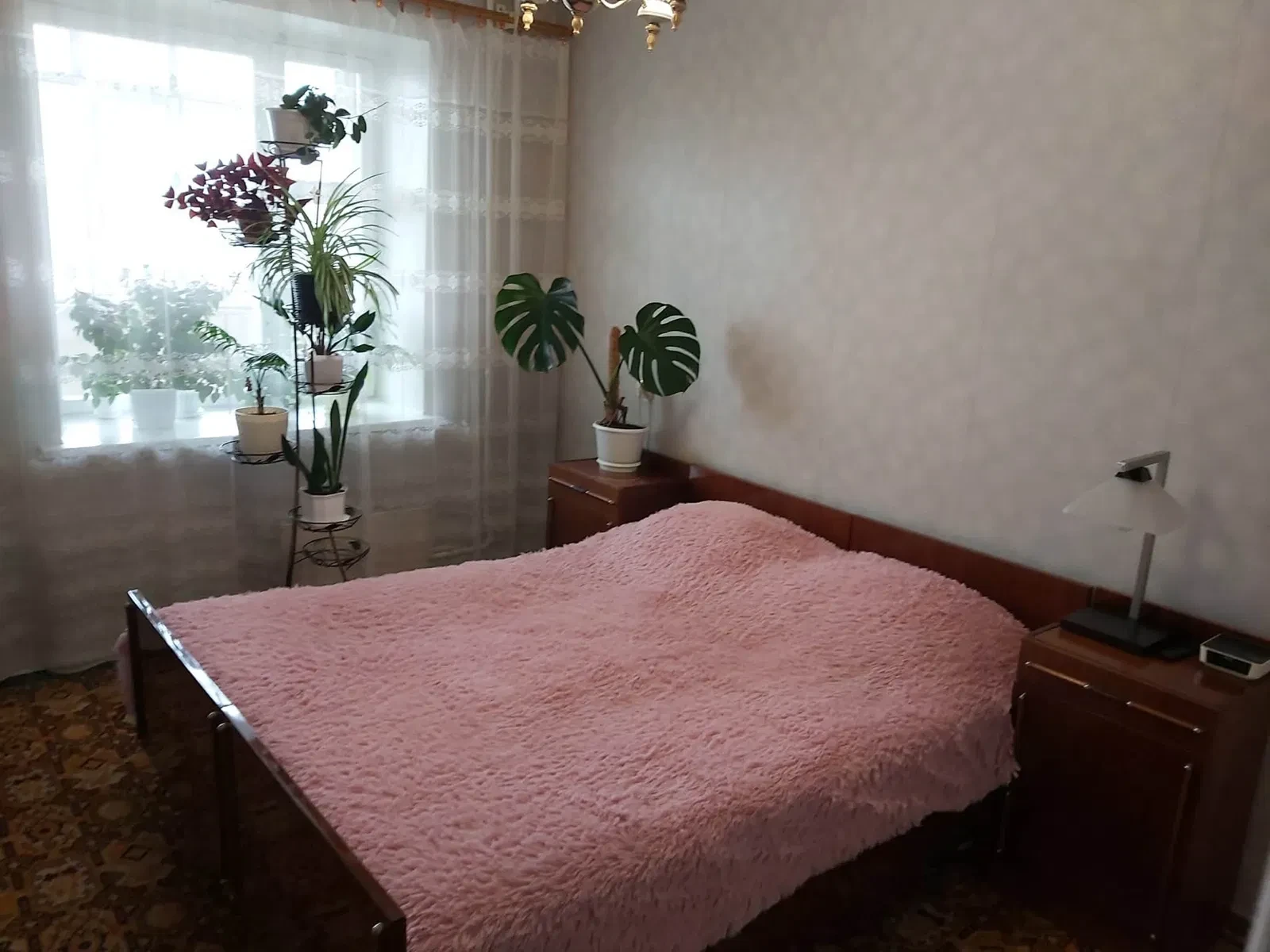 4-кімнатна квартира, Шостка: паркувальне місце, торг - фото 1