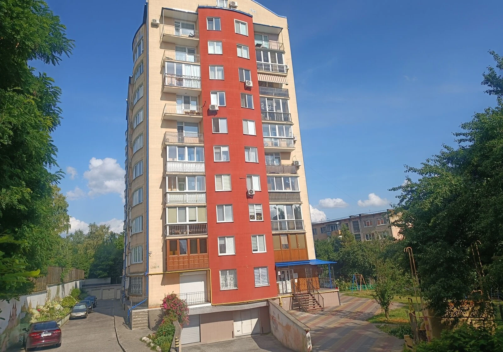 Пентхаус, Дружба: кухня-студія, закріплене паркомісце - фото 1