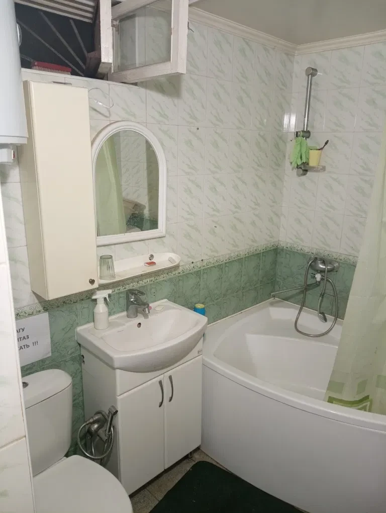 2-кімнатна квартира, Хаджибейський: двір 25 м², паркування на 2 авто - фото 5