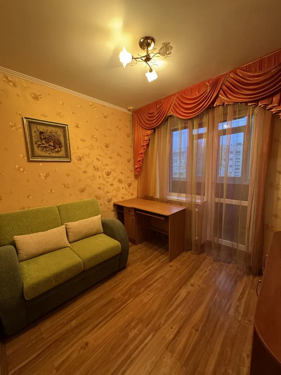3-кімнатна квартира, Суми: два балкони, працює опалення, фото 4