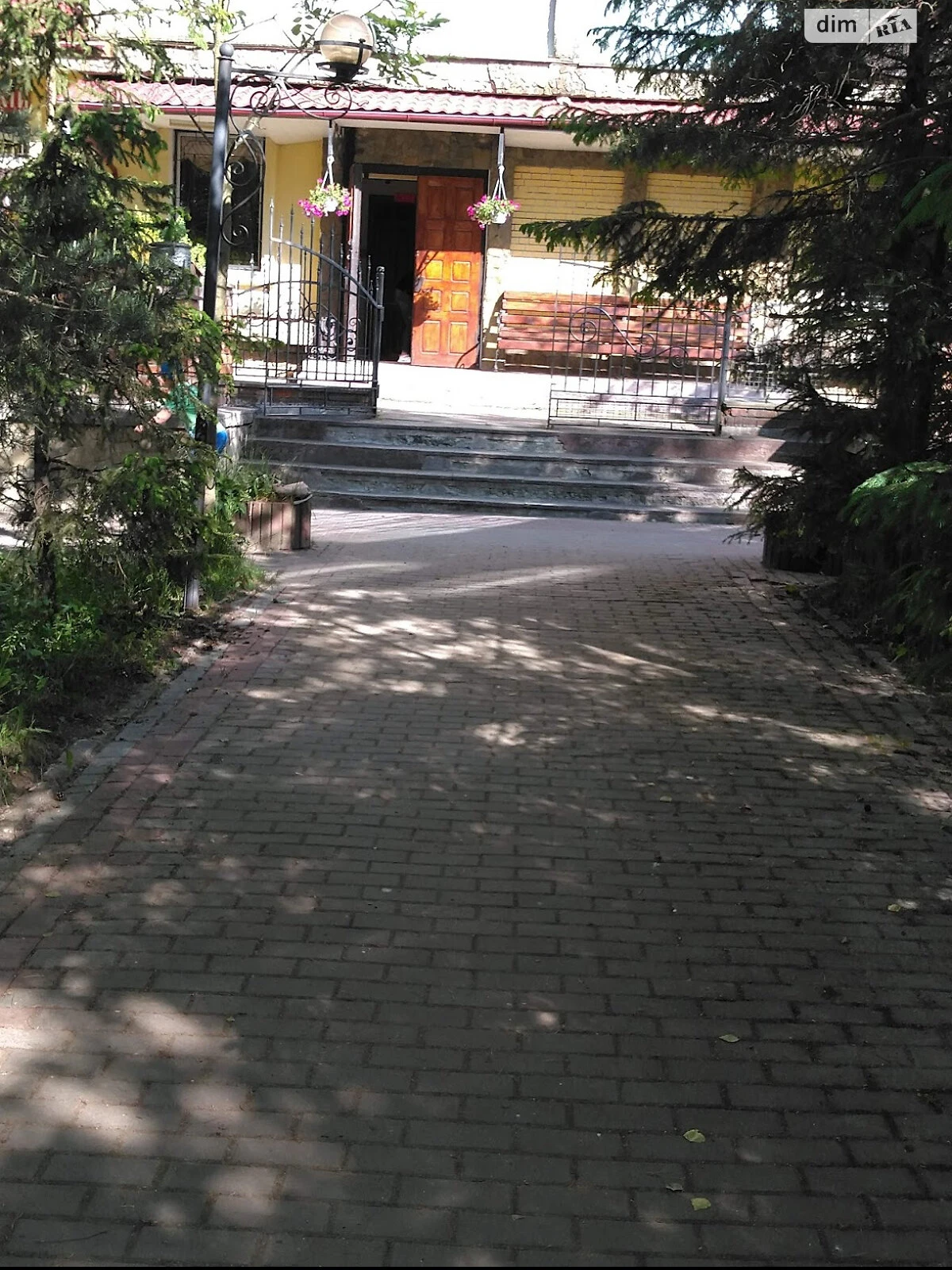 Комерційне приміщення, Борислав: вода й опалення без світла, торг - фото 3