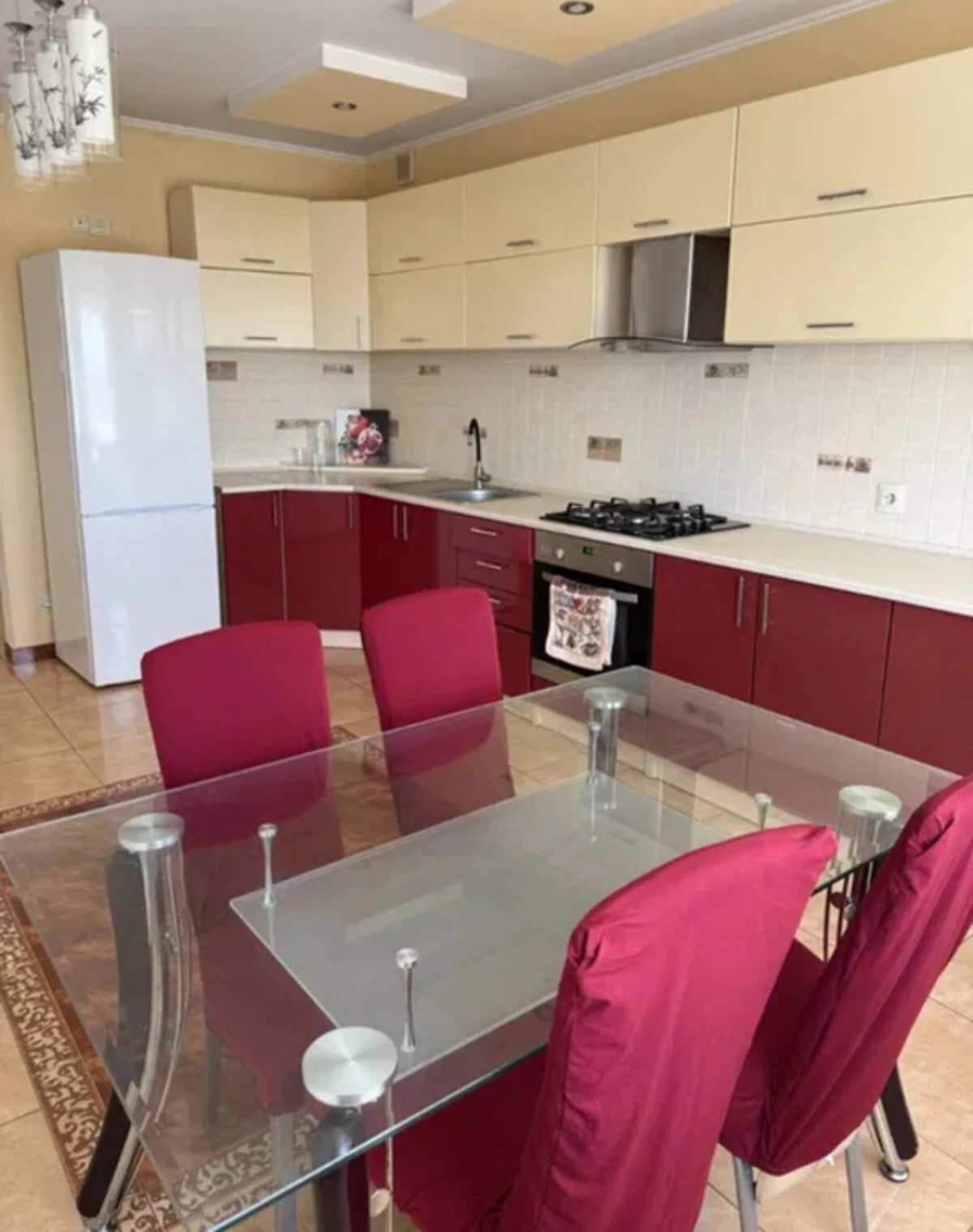2-кімнатна квартира, Івано-Франківськ: газове опалення, кухня 26 м² - фото 1