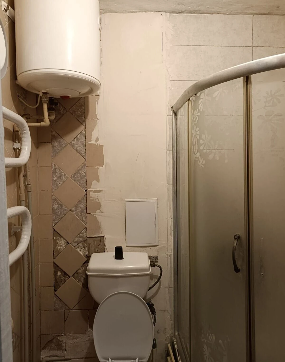 1-кімнатна квартира, вул. Айвазовського: цегляні стіни - фото 3