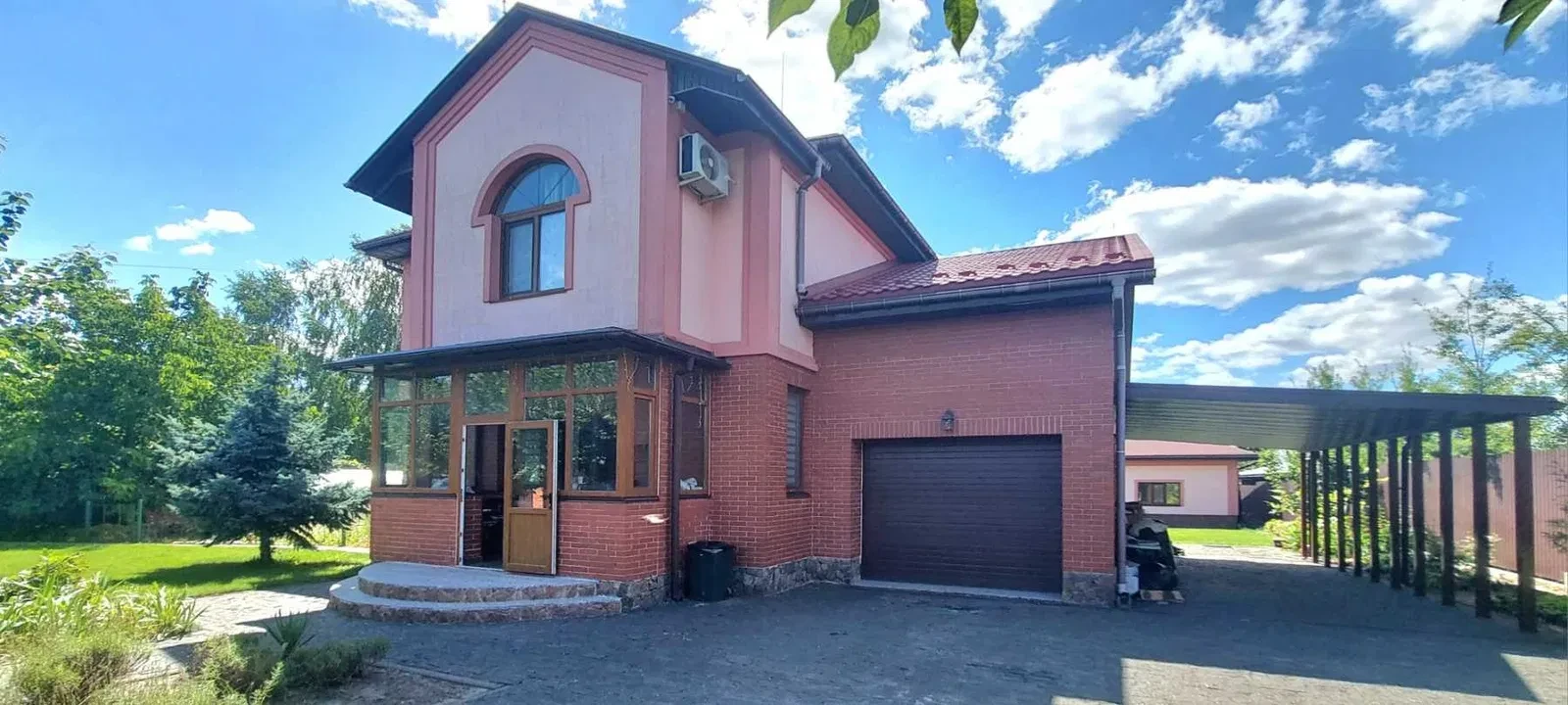 Котедж, Юрівка: генератор 14 кВт, сауна, 15 соток