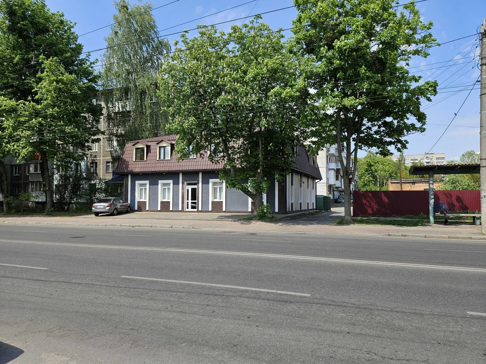 Окрема будівля, Житомир: два входи, офісний ремонт - фото 3
