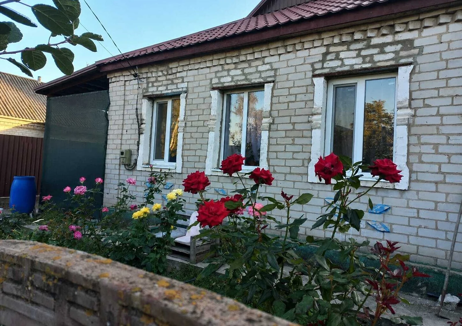 Будинок, Межиріч: веранда, бесідка, 15 соток