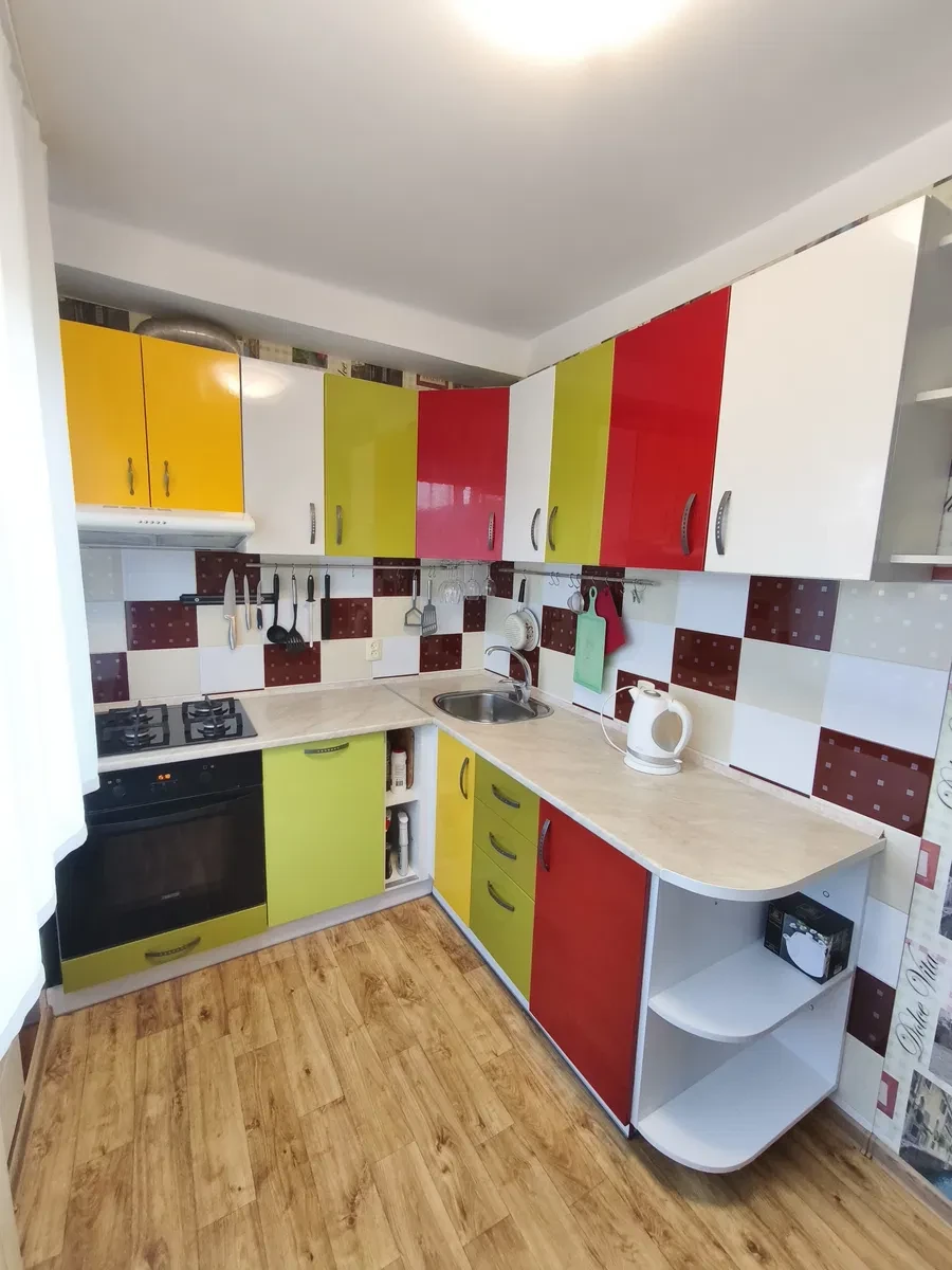 2-комнатная квартира, Днепровский: парк Аврора, озеро Радужное