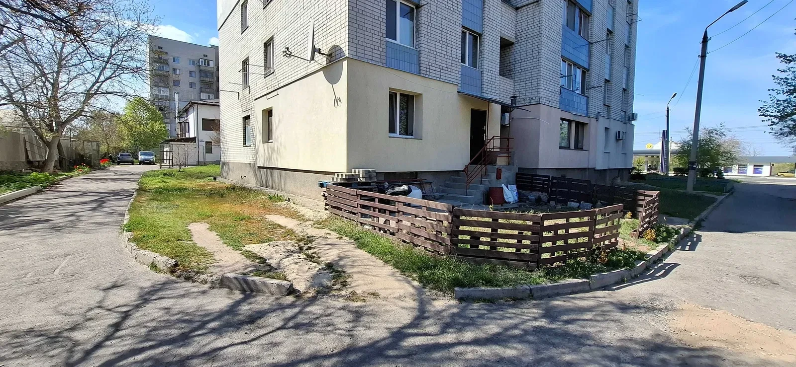 2-кімнатна квартира, Канів: окремий узаконений вихід, під комерцію - фото 3