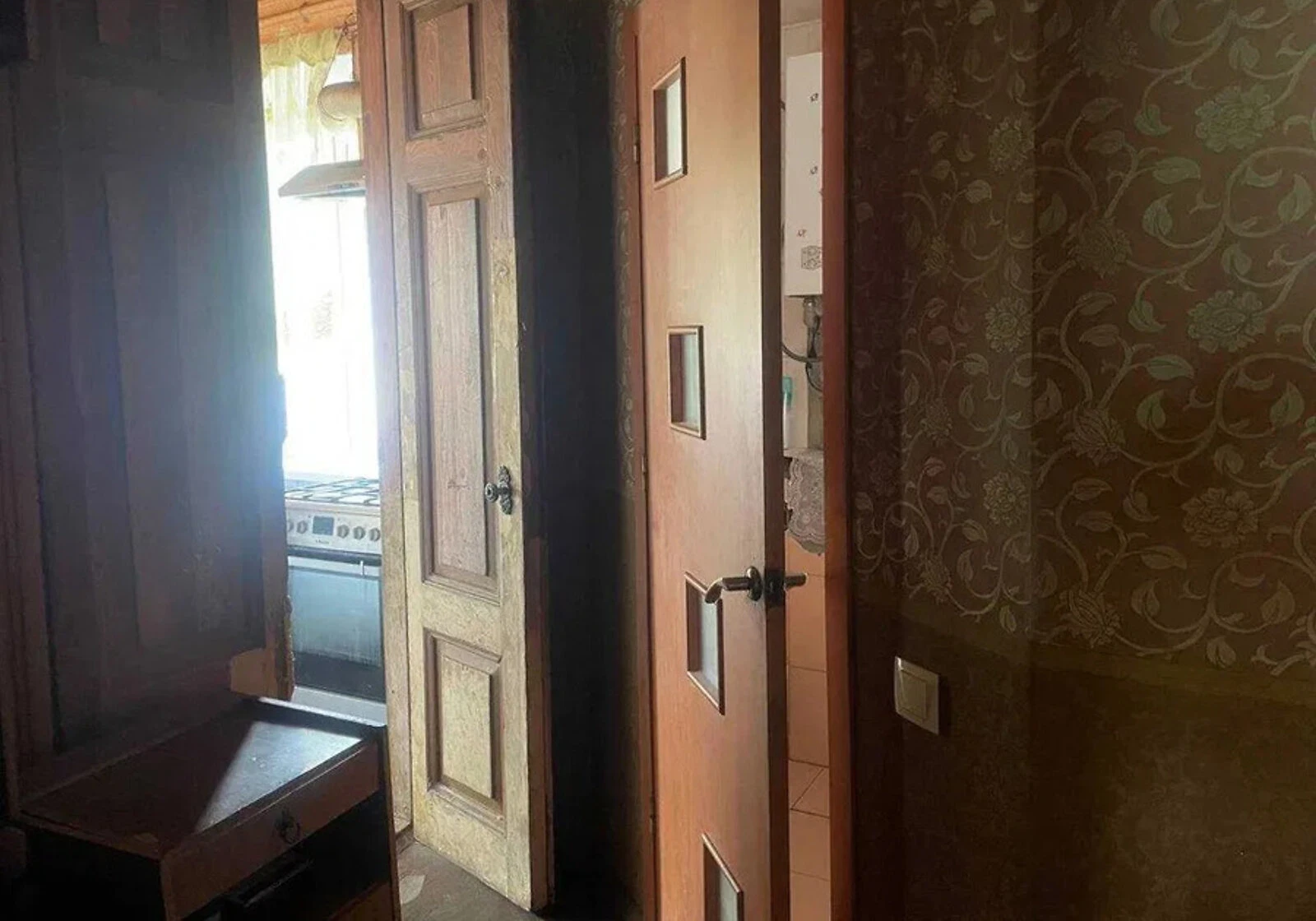 4-кімнатна квартира, пров. Столярний: сталінка, газове опалення - фото 2
