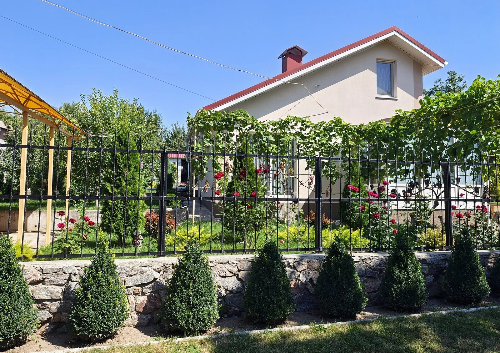 Будинок, Придніпровське: тераса, бесідка, баня - фото 1