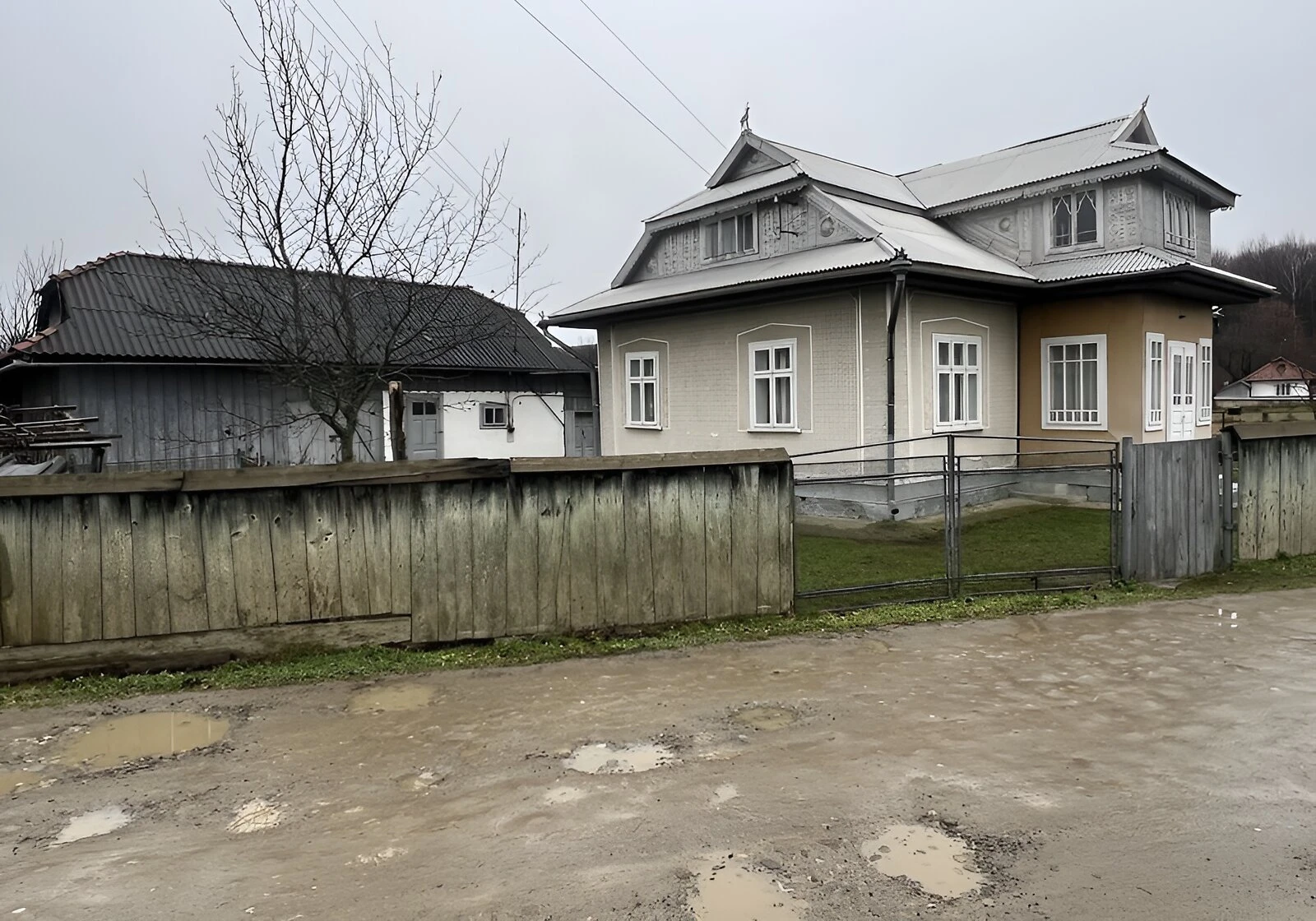 Будинок, Микитинці (Косів): гараж, ділянка 26 соток - фото 2