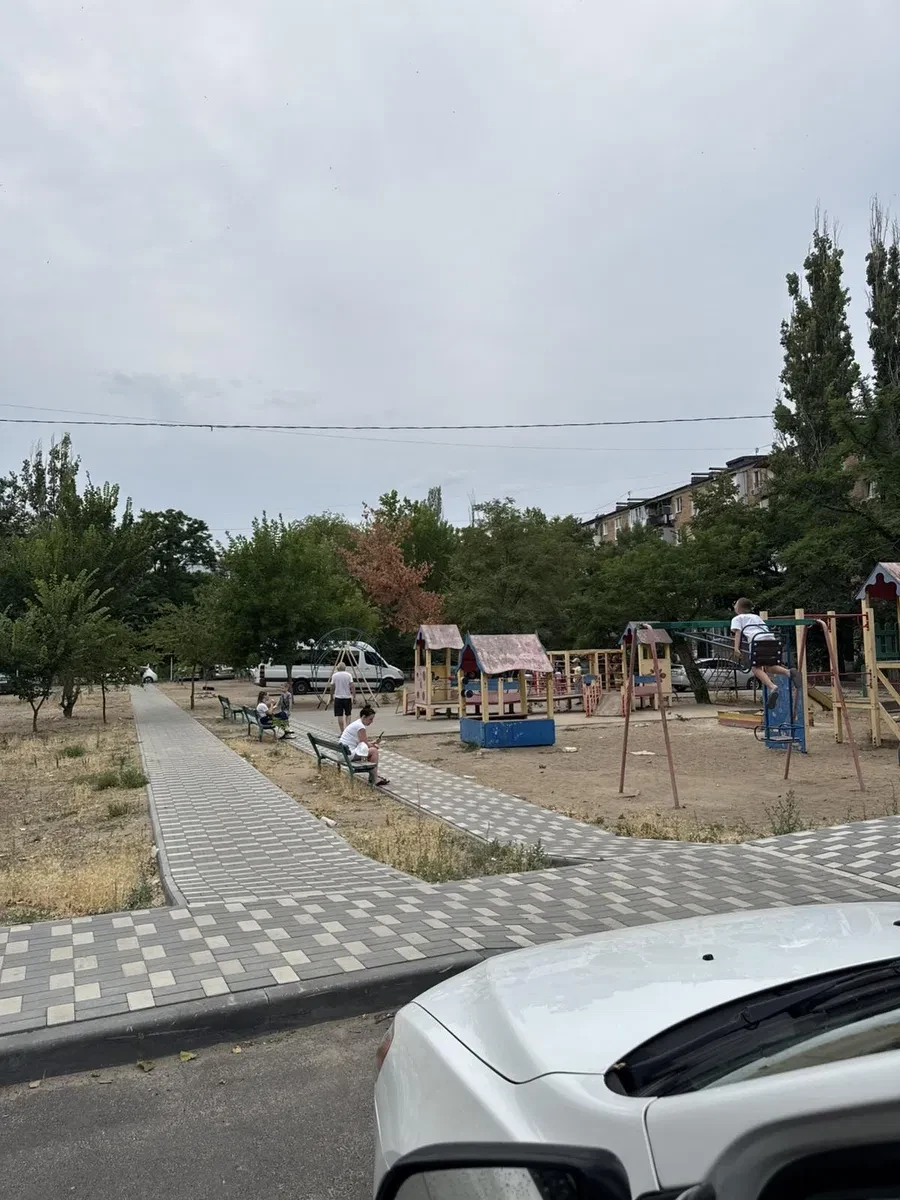 3-кімнатна квартира, Заводський: капітальний ремонт, меблі та техніка - фото 2