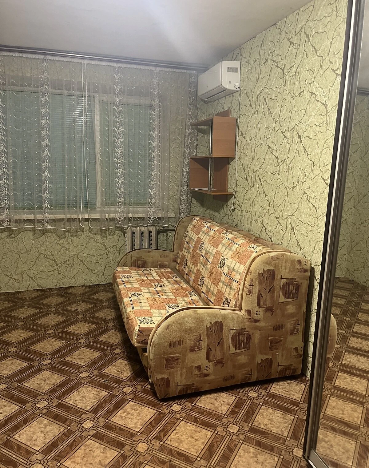 Кімната, Печерський: косметичний ремонт, закріплене паркомісце, фото 5