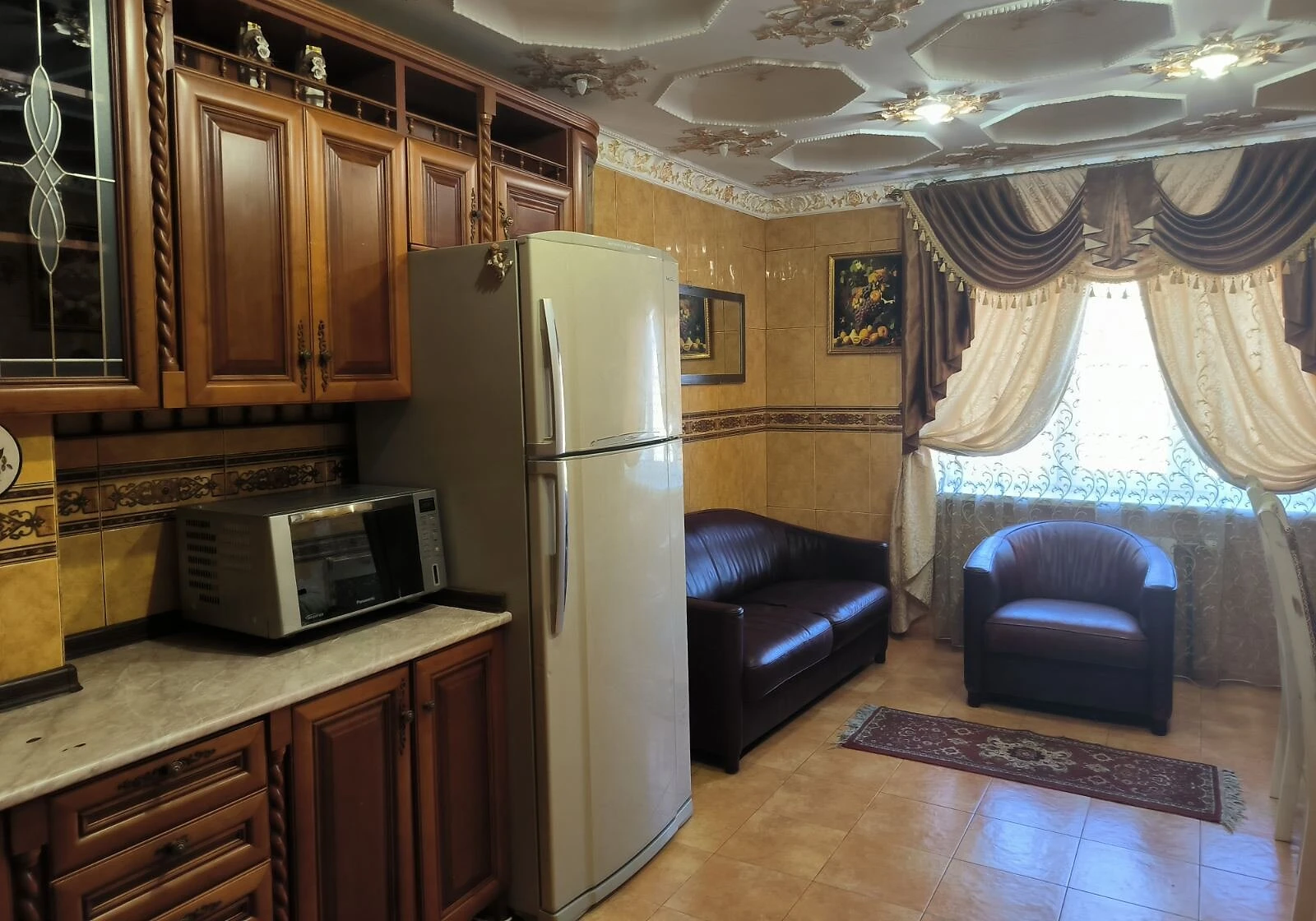 2-кімнатна квартира, Караваєві Дачі: дизайнерський ремонт, паркомісце, укриття - фото 1