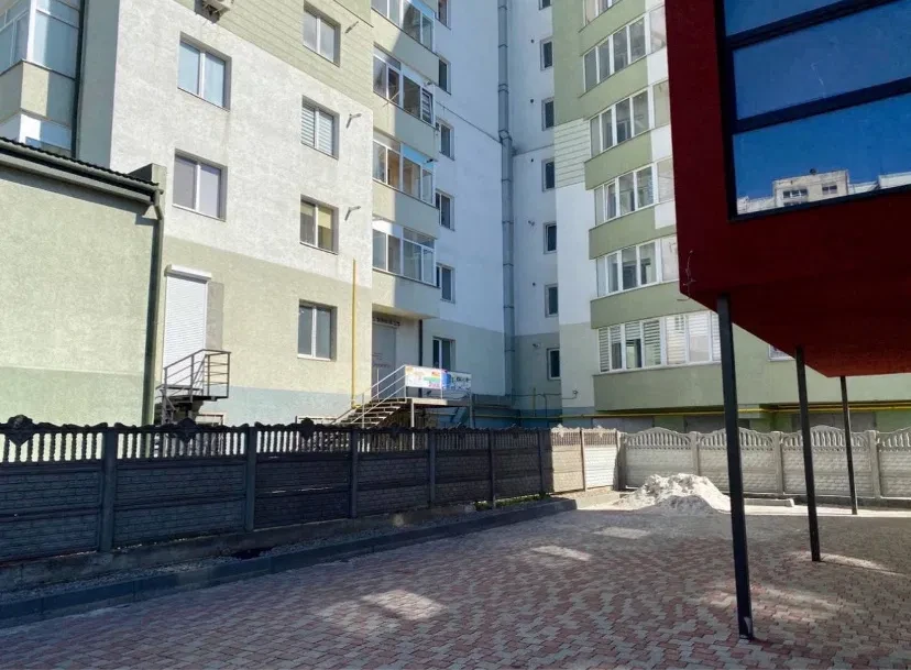 Приміщення, Івано-Франківськ: центральна дорога, є орендар - фото 2