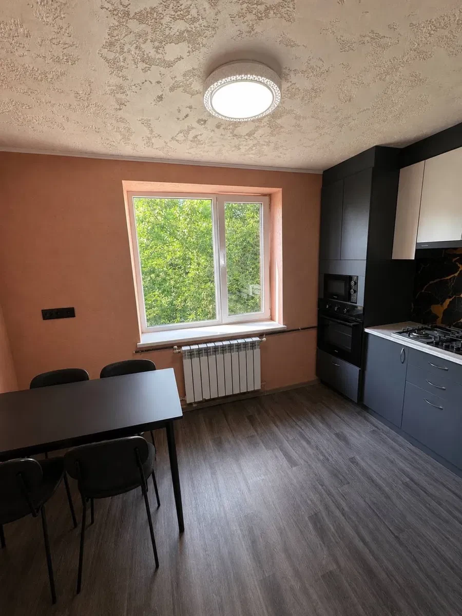 3-кімнатна квартира, Пересічне: євроремонт, 2 балкони - фото 3