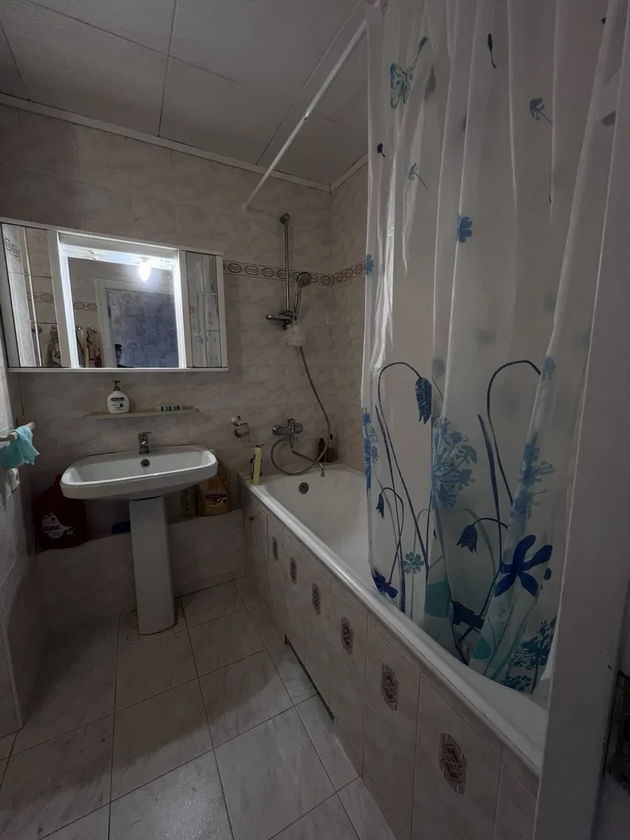 3-кімнатна квартира, Дарницький: метро Позняки 5 хв пішки, фото 2