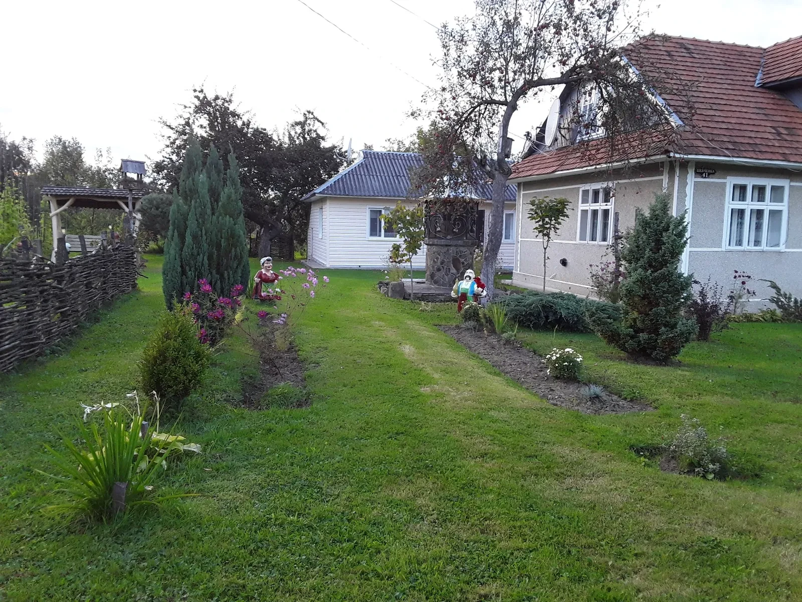 Будинок, Пістинь: річка й ліс, сауна, камін