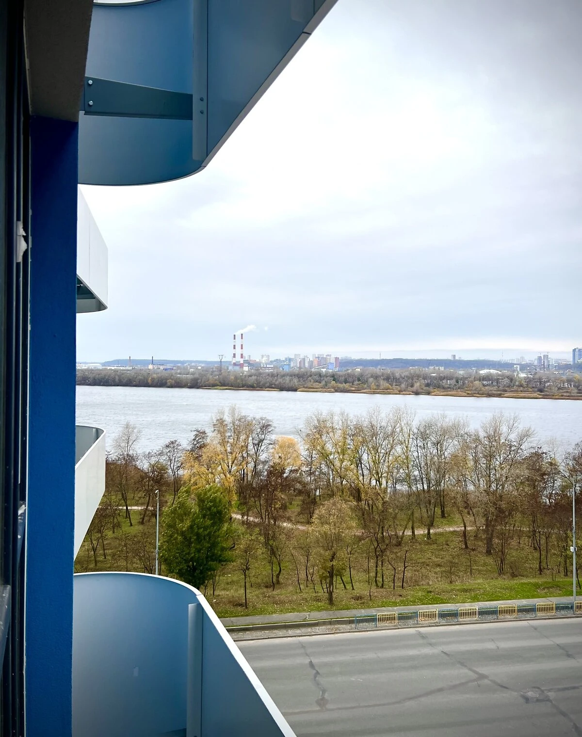 2-комнатная квартира, Дарницкий: автономная котельная, резервное питание - фото 1