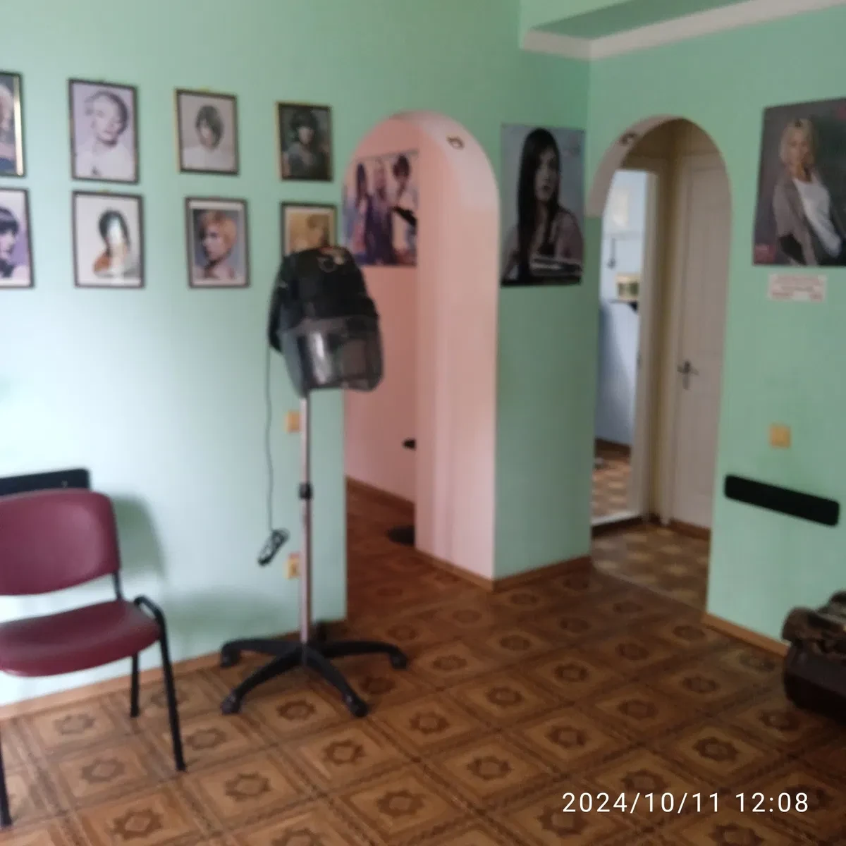 Парикмахерская, Подольский: первая линия, 3 отдельных зала, фото 2