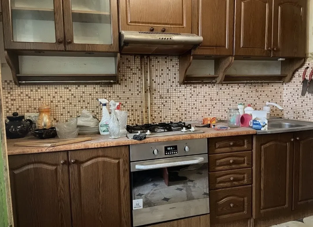 3-кімнатна квартира, Шахтарське: бойлер, кран швидкого нагріву
