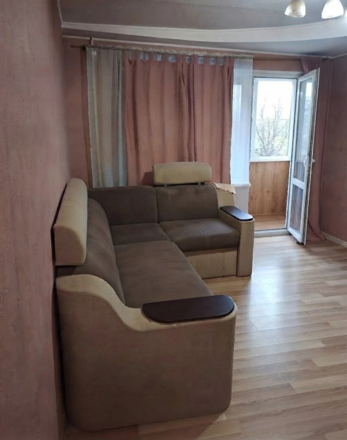 1-кімнатна квартира, Робоча: метро Вокзальна, балкон - фото 2