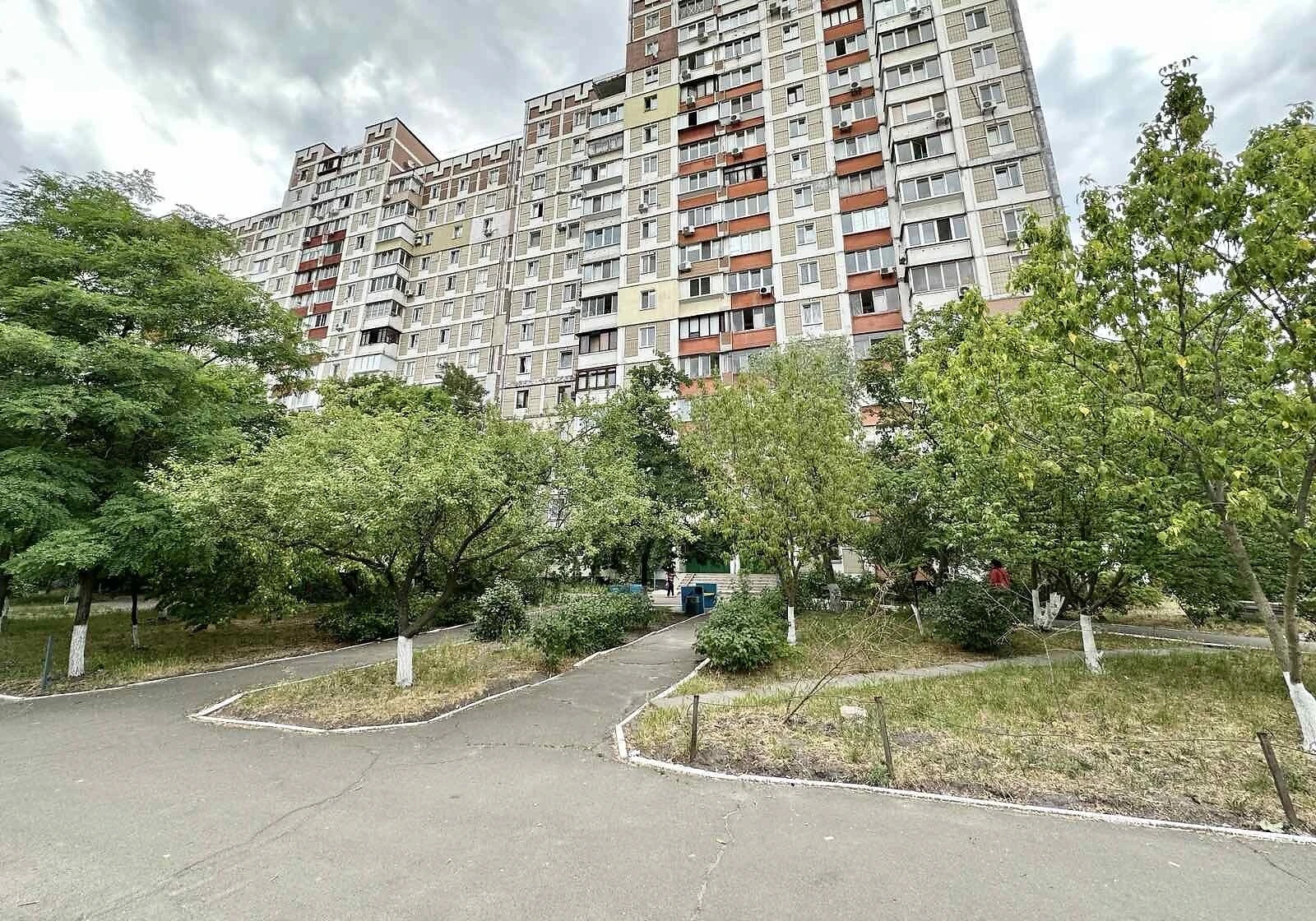 1-кімнатна квартира, Троєщина: мансарда, єВідновлення, розстрочка - фото 1