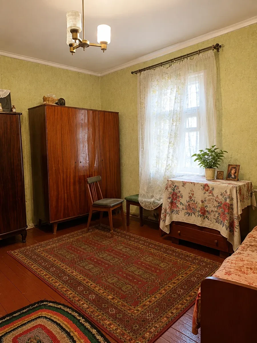 Частина будинку, Коростень: гараж, окремий двір, біля Флори - фото 4