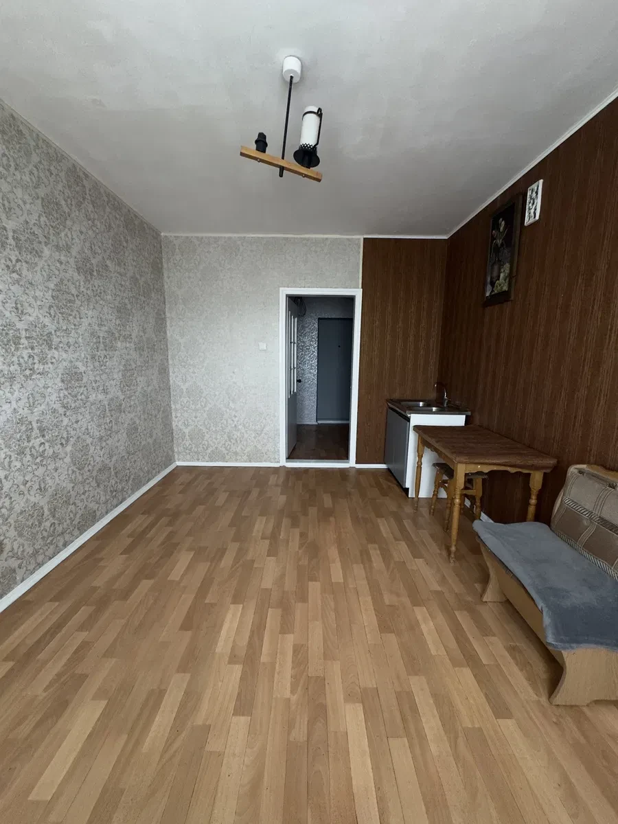 1-комнатная квартира, Днепровский: кухня 14 м², лоджия из комнаты и кухни - фото 4