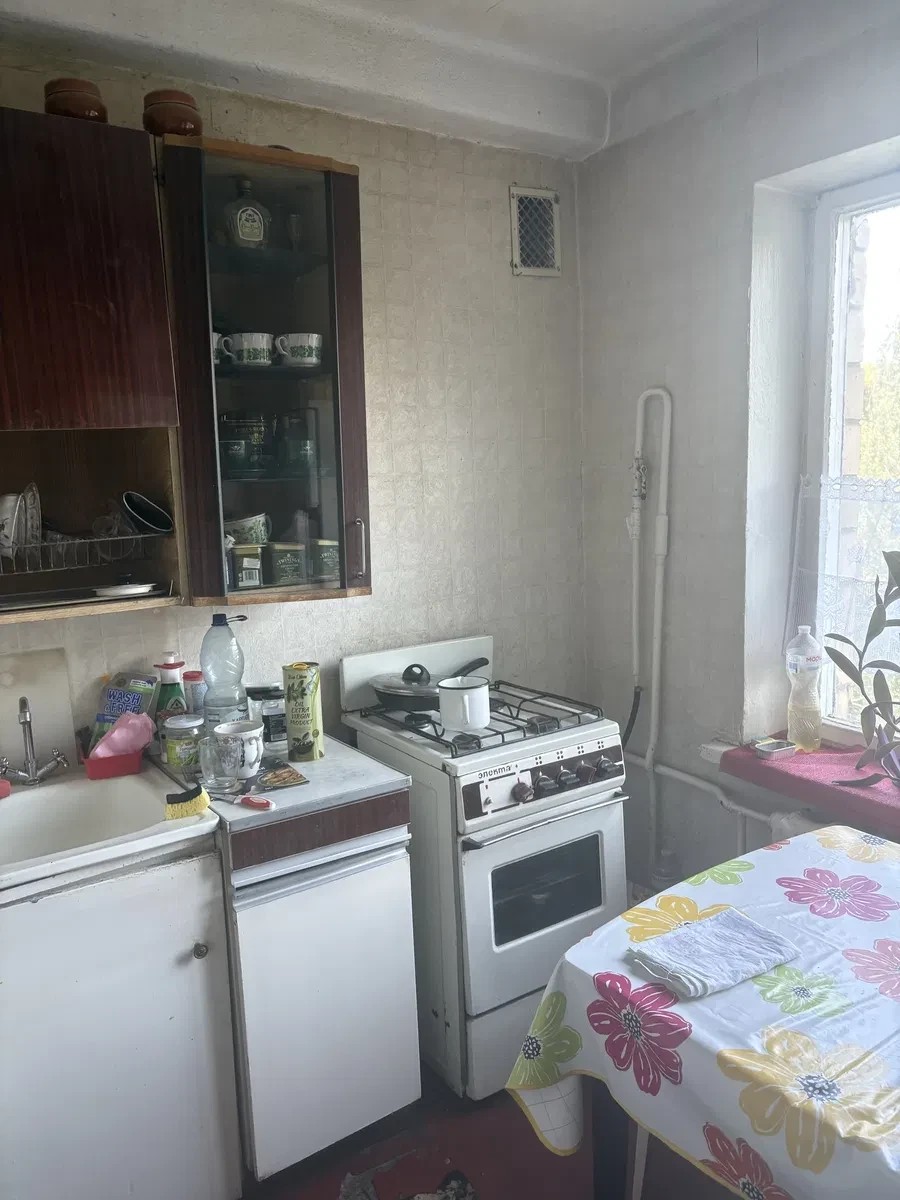 1-кімнатна квартира, Подільський: цегляний будинок, засклений балкон, фото 3